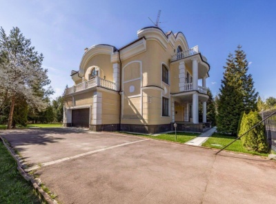 4 Bedrooms, Загородная, Аренда, Listing ID 2146, Московская область, Россия,