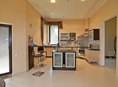 4 Bedrooms, Загородная, Продажа, Listing ID 2300, Московская область, Россия,