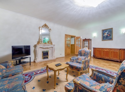 4 Комнаты, Городская, Аренда, Большой Афанасьевский переулок, дом 41, Listing ID 1306, Москва, Россия,