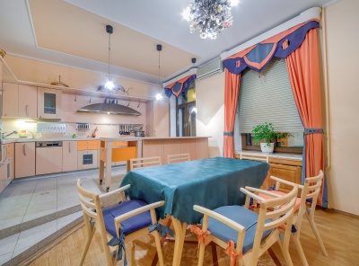 4 Комнаты, Городская, Аренда, Большой Афанасьевский переулок, дом 41, Listing ID 1306, Москва, Россия,
