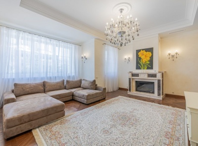4 Bedrooms, 9 Комнаты, Загородная, Продажа, Listing ID 1381, Московская область, Россия,