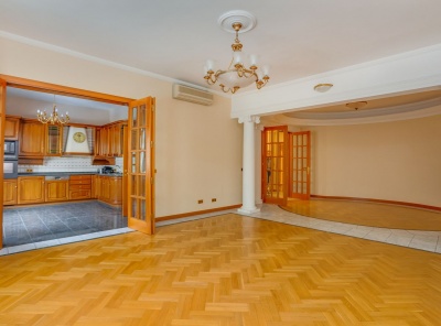 4 Комнаты, Городская, Продажа, Улица Лесная, Listing ID 1725, Москва, Россия,